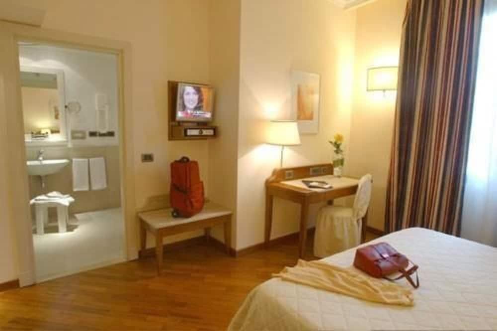 B&B Hotel Firenze Laurus Al Duomo Eksteriør billede