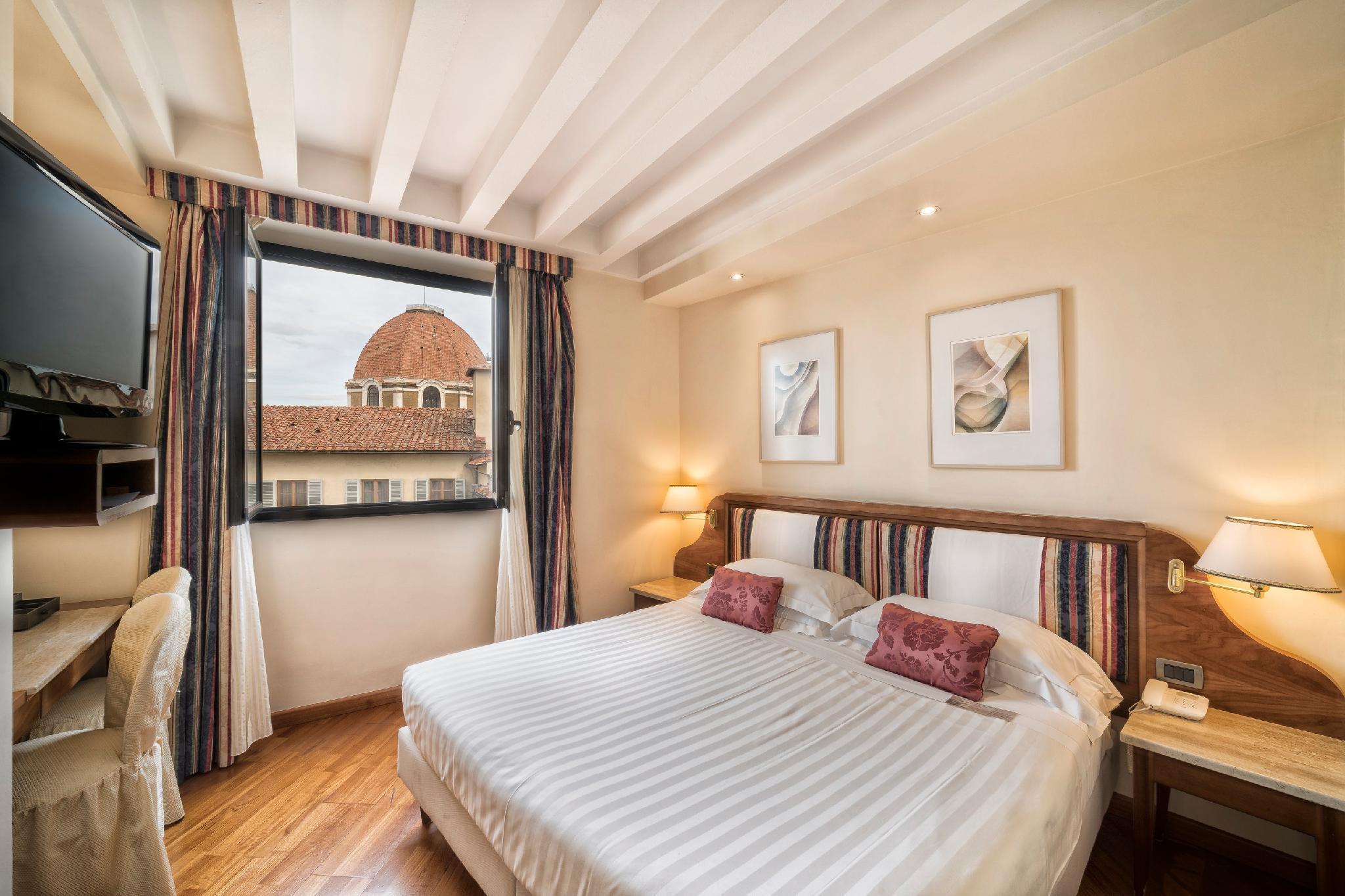 B&B Hotel Firenze Laurus Al Duomo Eksteriør billede