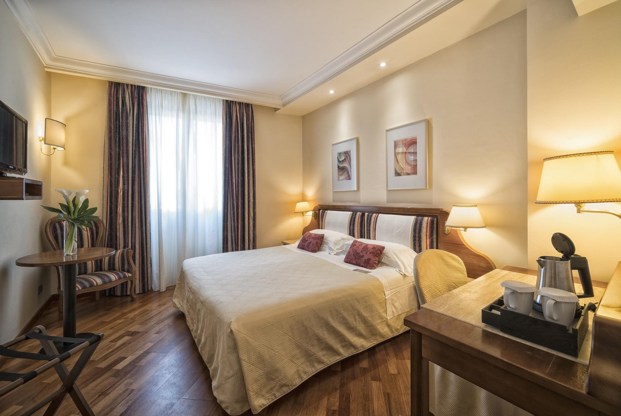 B&B Hotel Firenze Laurus Al Duomo Eksteriør billede