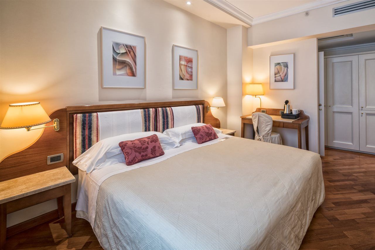 B&B Hotel Firenze Laurus Al Duomo Eksteriør billede